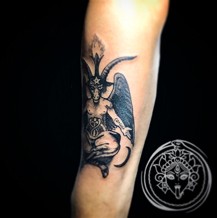 LySDragon's tweet photo. Un guapìsimo 😍💉💕🐉

🤘🏻🙏🏻

#tatuaje #tatuajes #tattoo #baphomet #baphomettattoo #sketchtattoo #tatuadora #tatuadorasmexicanas #tatuadoramexicana #LyDragon #LySDragon #DragonNessTattoo #solveetcoagula https://t.co/LVt8f1sjBo