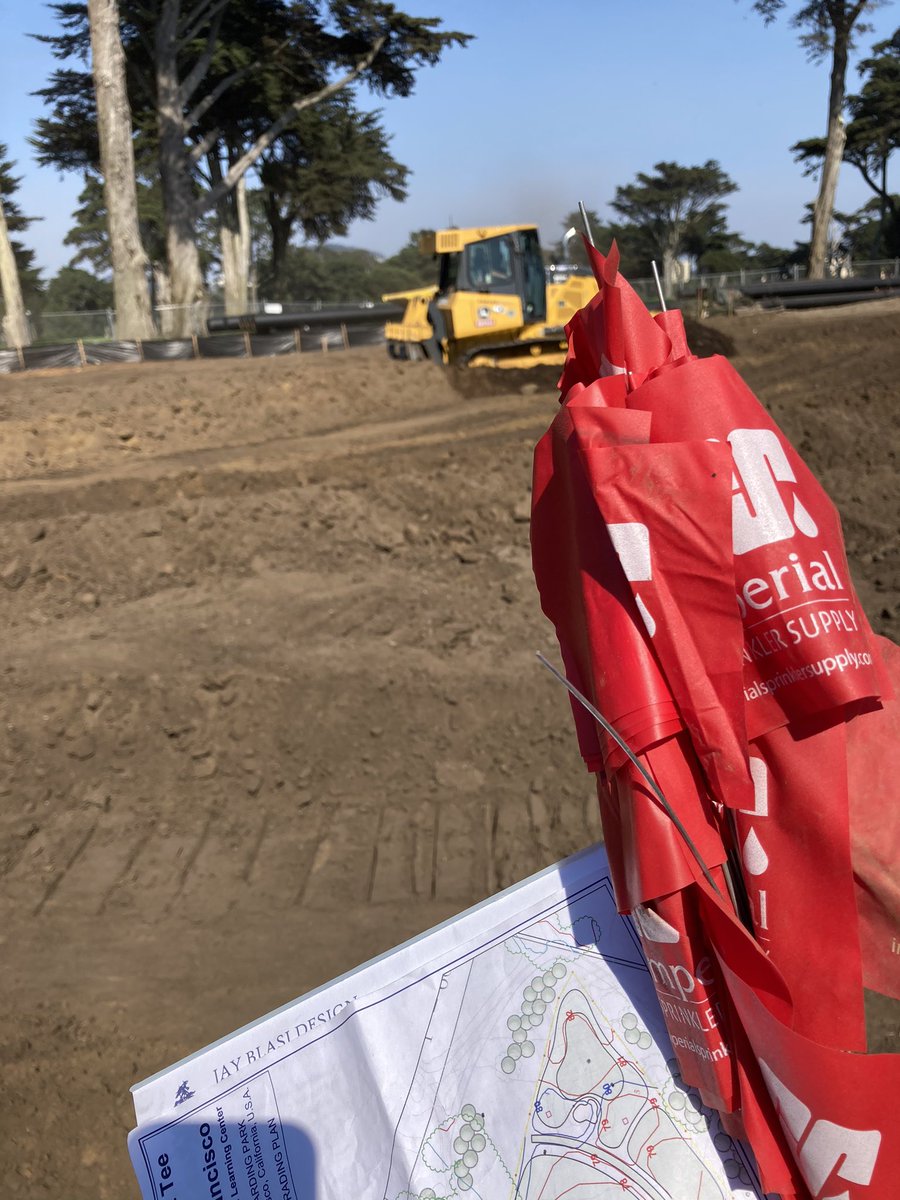 jayblasi's tweet photo. Simple pleasures. Putting flags in sandy soil.... #rightin #nobrokenflags https://t.co/6vah03zyzt
