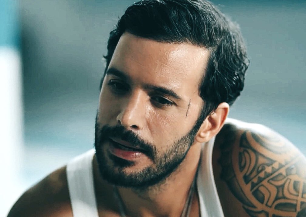 BAFC__'s tweet photo. • #barışarduç • https://t.co/cvz9vB5DId