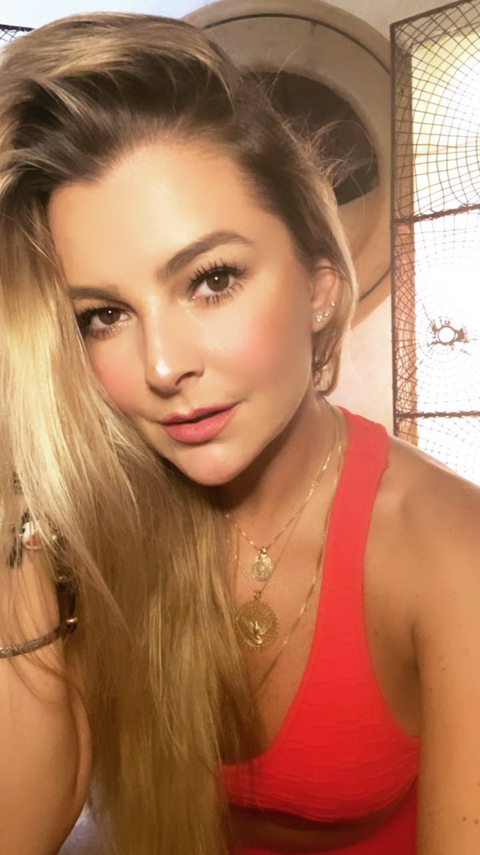 Marjorie de Sousa tweet media