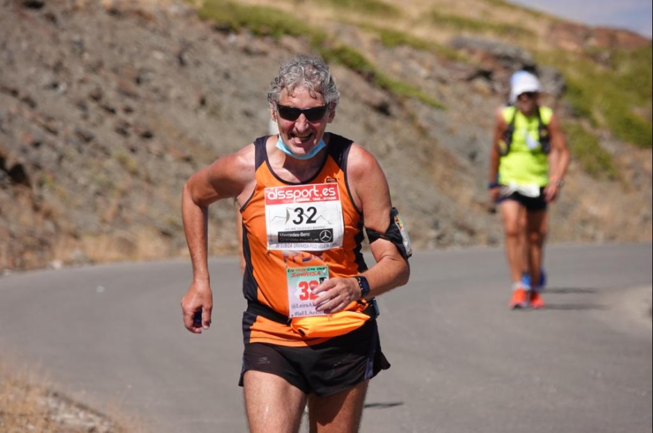 julianigle11's tweet photo. Con la ayuda del #dorsal32 de @LeiraAlmagro y su lucha por #laELAexiste completada por 5º año seguido la #SubidaVeleta.
6ª prueba de +42 km del año y 141 en total.
🙏👏@SubidaVeleta y Enrique Carmona por desconfinarnos unos km.
📷@ramonlperez_soy @ideal_granada Sergio Robles 👏🙏 https://t.co/bGEgkQUq6p