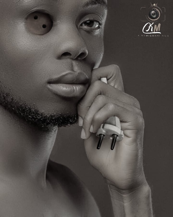 OgaMikefilms's tweet photo. When you mode for #power #Plug #cable aka #electrical -#sucket😂🤣
Model = Izewel John
#Edited by @Kingmichaelfilm 
@GistReel @yabaleftonline @OtuanwanWodi @samCodeNg @instablog9ja https://t.co/pj3gsmJiC9