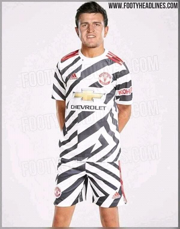 nkavuma91's tweet photo. @TheSaItIsHere @ManUtd @Daniel_James_97 Talking about jerseys... This one should end with Maguire😁😁 https://t.co/yO4wntH3Or