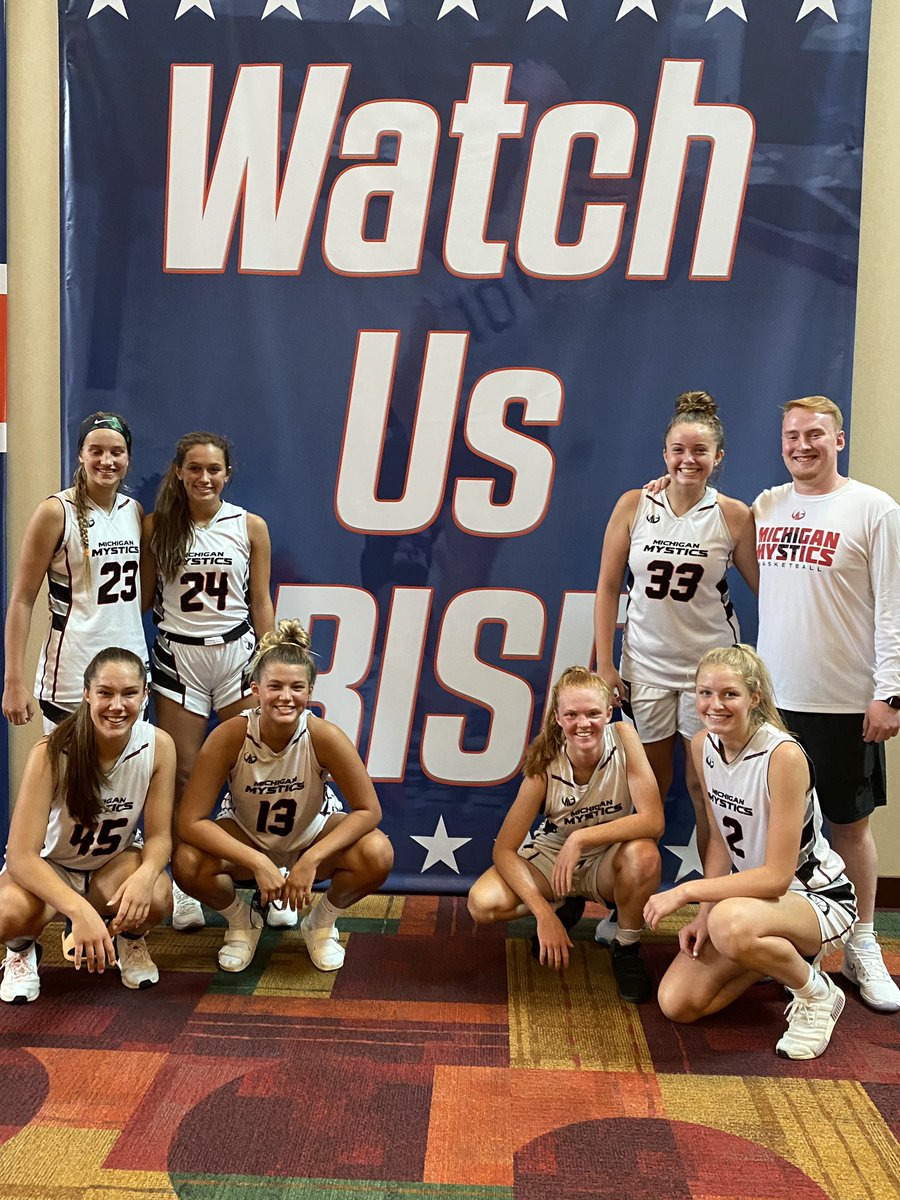2022Mystics's tweet photo. That’s a wrap for basketball for the summer of 2020! 😭
Check us out this Fall @MImystics Queen of the Courts 👑 🏀
Top: @maceyfegan23 @AydanDalak04 @LBoyke @JVolks14 
Bottom: @abbyrey1 @ZoeyPersails @Alexak_12 @emmakerkau https://t.co/0icV4Ay5c9