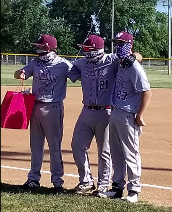 wheatonbulldogs's tweet photo. WHS Senior Baseball Players have been recognized for the Fall 2020 Season! A special thank you to the parents and community for supporting our players through all of the practices and games in good weather and bad. Pictured are: Brody, Jack, Ty & Brandon #WHSDogs https://t.co/eQgODZA8QX
