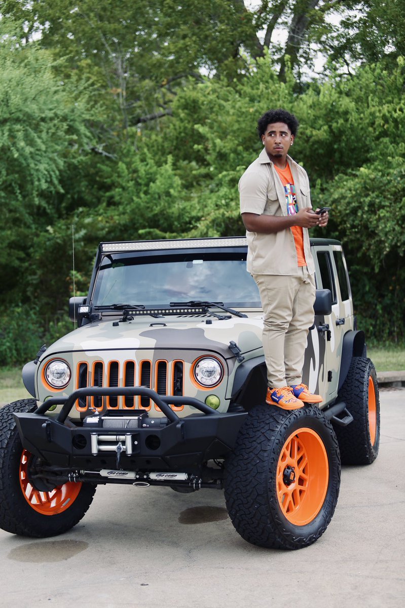HustleOverLuck's tweet photo. It’s scary cause I’m only 22🤯🧗🏽 #HustleOverLuck #jeeplife https://t.co/UscykqGwGu
