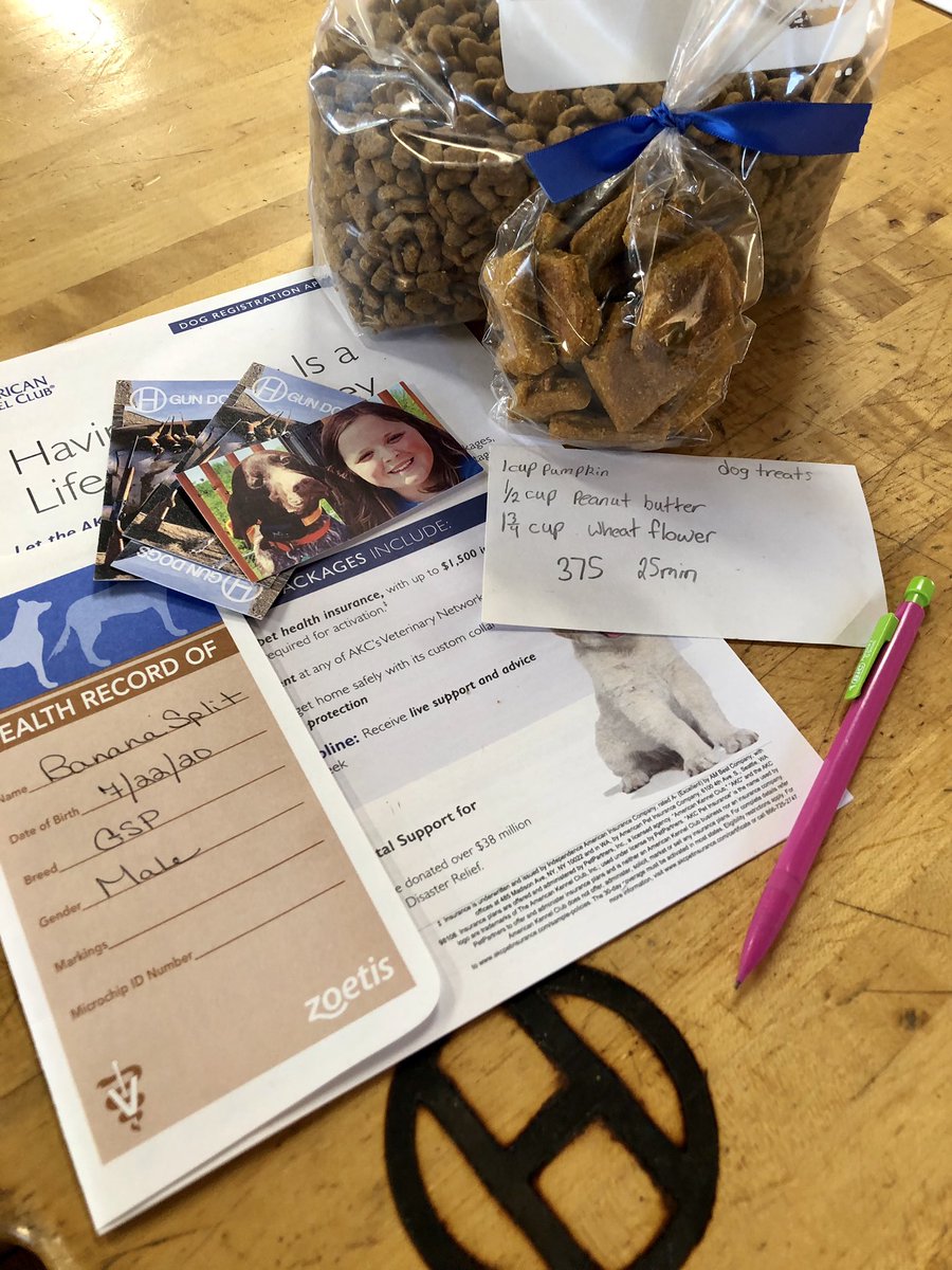 circlehbirddog's tweet photo. When your daughter is in charge of send home packets.  She makes cookies and sends the recipe along. #sheisthebest 
@circlehgundogs #circlehgundogs https://t.co/gUkgWFXpUx