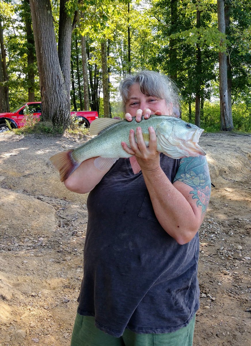 ghostnpoda's tweet photo. Loving #Ohio #fishinglife  It's good to be around water again! Can't wait to get the kayak out #kayaking More to come https://t.co/rXg2d0gXus