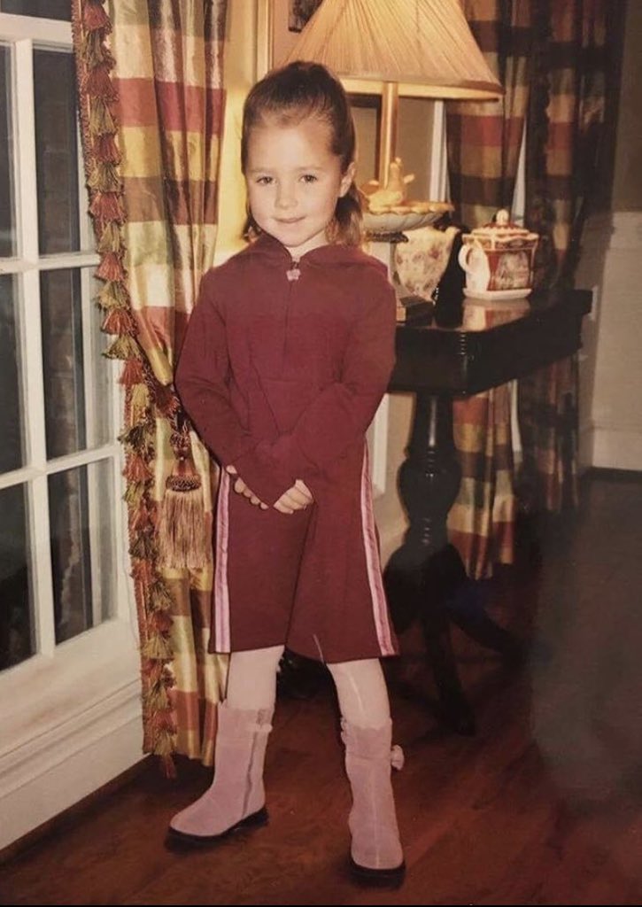 clairo's tweet image. 