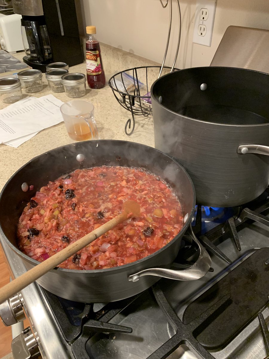 lisamurkowski's tweet image. During fall, everybody has their own traditions. In my family—it’s our annual fall hunt in the Interior and harvesting of the rhubarb. I make rhubarb crisp and batches of rhubarb chutney. What are your fall traditions?