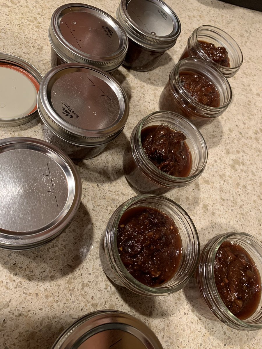 lisamurkowski's tweet image. During fall, everybody has their own traditions. In my family—it’s our annual fall hunt in the Interior and harvesting of the rhubarb. I make rhubarb crisp and batches of rhubarb chutney. What are your fall traditions?