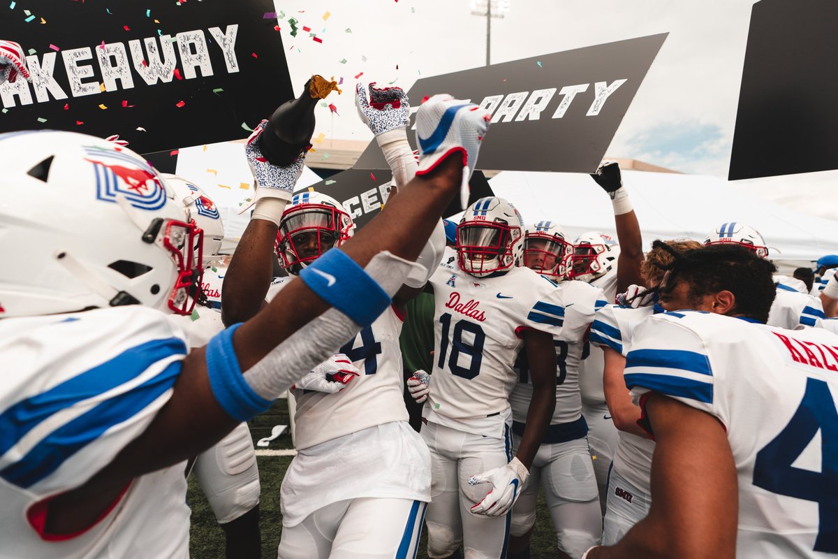 SMUFB's tweet photo. APG๐ and @jimmydagreaaat living up to their names!
#TXSTbeat ๐๐ด๐ต #PonyUpDallas https://t.co/z3ZZm44eP4