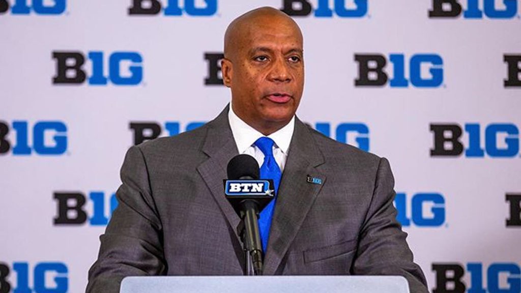 SportsLawLust's tweet photo. Here’s some free legal advice for Commissioner Kevin Warren and the @BigTen. If you end up re-voting, you’d be best to livestream the deliberations.

Let’s try FULL TRANSPARENCY this time around. https://t.co/Ig1DOVsxRa