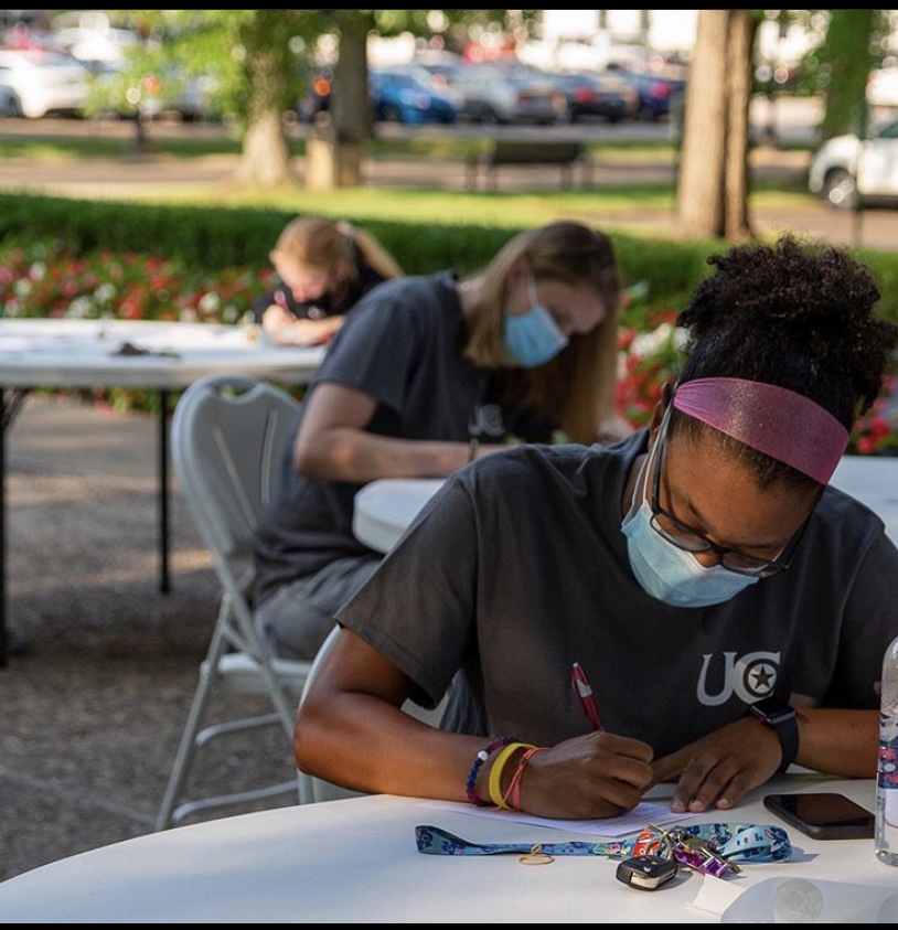UCWVStudentNews's tweet photo. Whether it was picking up trash, cleaning playgrounds, making ornaments, or writing letters to our health care workers, area teachers, and veterans, the UC students all made a difference this past weekend. Well done by our golden eagles to cap off an amazing labor day weekend! https://t.co/bPcsTLciUt