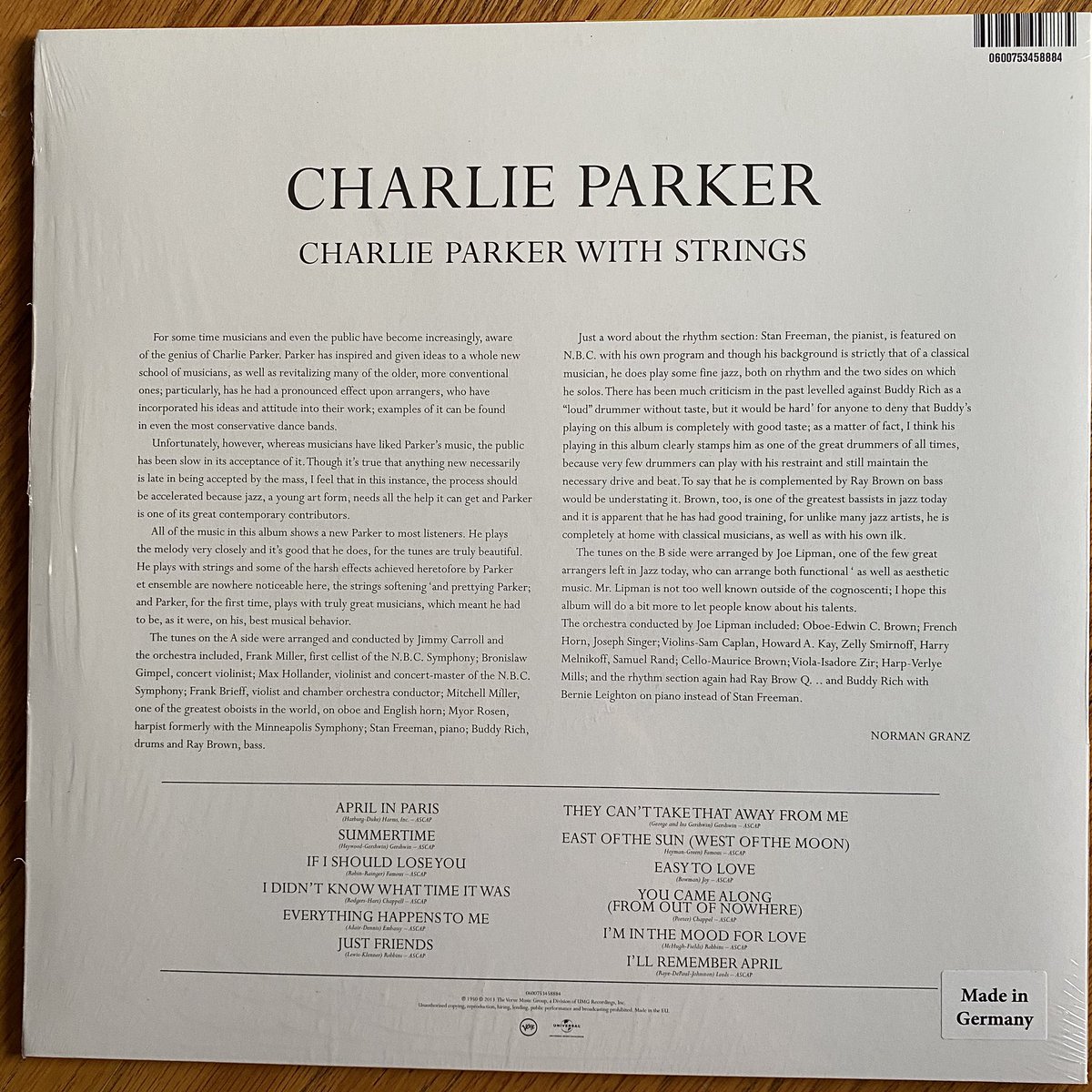 CMoneyKS's tweet photo. #MondayNightVinyl a new copy using the original sound & design and original tapes on 180g Vinyl #CharlieParker #CharlieParkerWithStrings #Bird #BirdLives #Yardbird #Jazz #BeBop #VitalVinyl #ClefRecords #VerveRecords #1950 https://t.co/tlGkIp1ERa