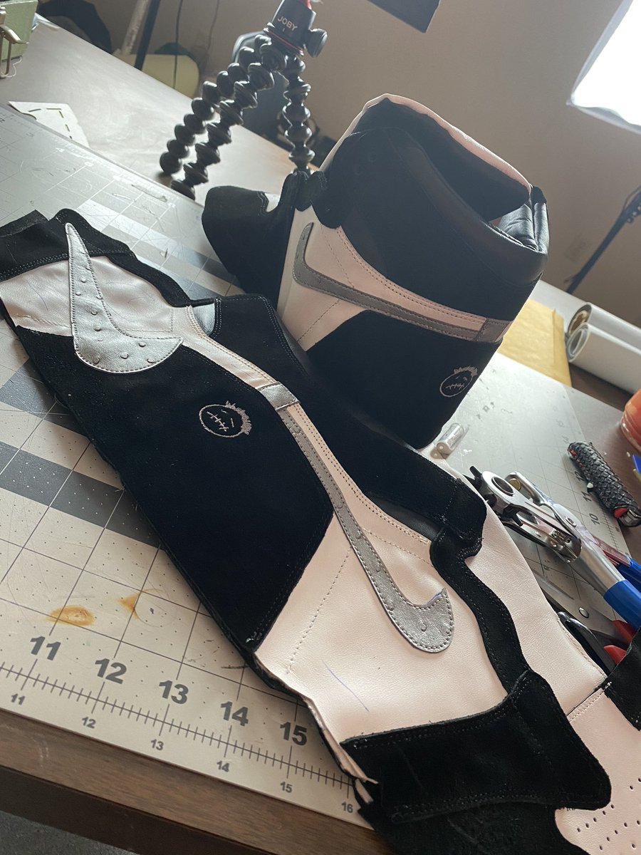 collier41fb's tweet photo. Got the creative juices going. Newest video explaining how I made these! https://t.co/3jzvSfsx5s https://t.co/zWQzJS5OYL