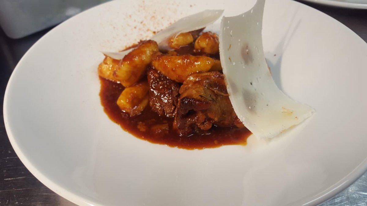 BANG restaurant & wine bar tweet media