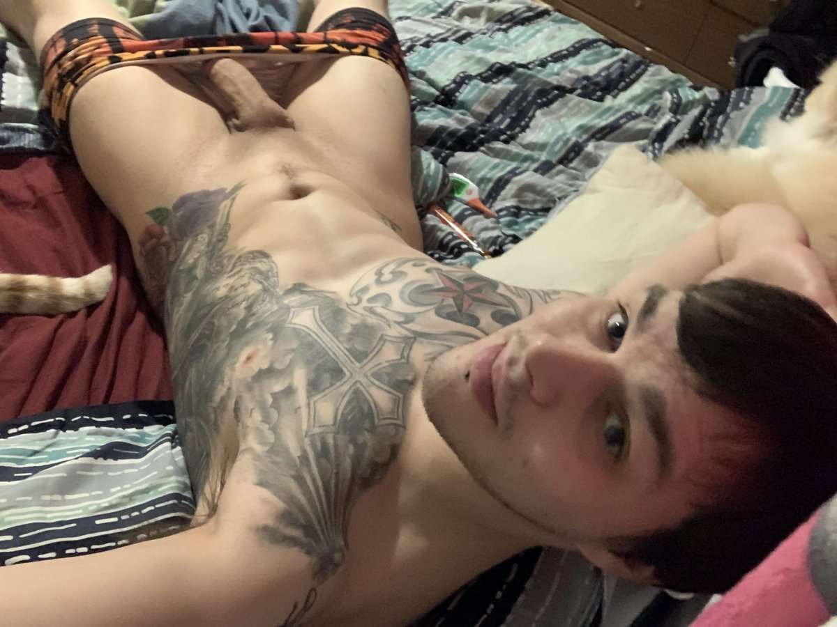 CumshotDaddy11's tweet photo. Retweet if your feeling naugthy 😈💦 https://t.co/UBb9ULXZP9 🔥 https://t.co/za81He7Obx