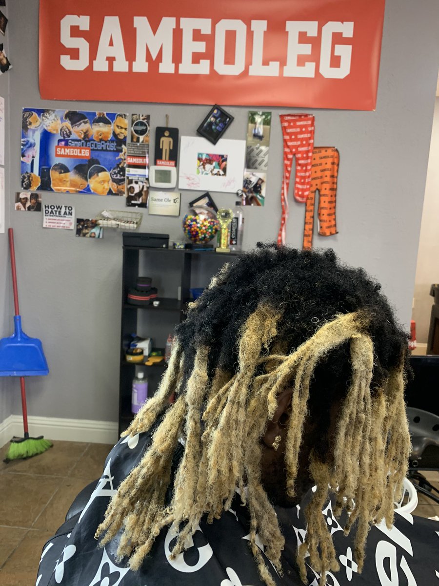SameOleGShit's tweet photo. Tap in 🎥🔥
DFW Barber Cuts&amp;Dreads FOLLOW ME✅💈 One of Dallas BEST ‼️
——————————————
#texasbarber #loctician #locs #haircut #celebritybarber #menstyle #barbershop #barberlife #hairstylist #dreads #dreadlocks #dreadstyles #dreadstylesformen #naturalhairstyles #naturalhair https://t.co/1Yn05Se10H