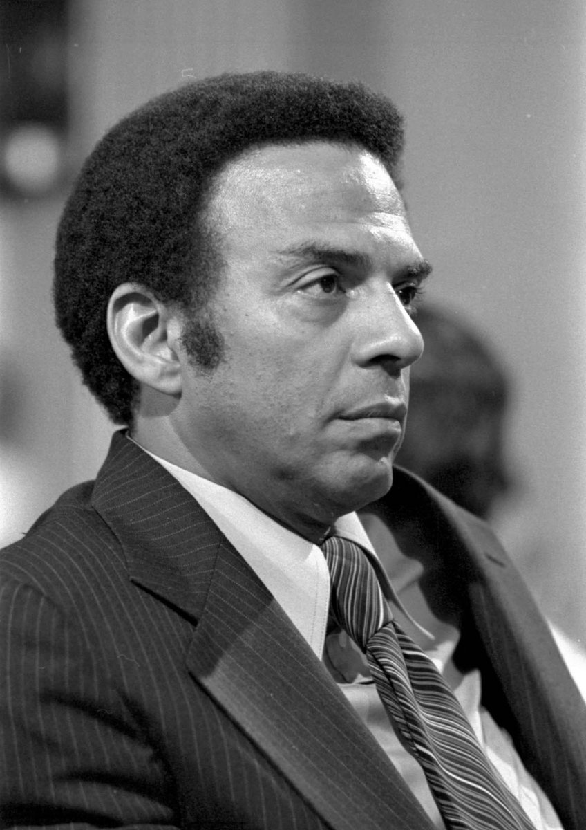 Early that day around 4, King & Jackson went back & forth w/ each other bc Jackson didn’t have a tie on & wasn’t “dressed for the event” later onLet’s also make note that Andrew Young was supposed to be killed the same day but he was in the staircase when the shooting occurred