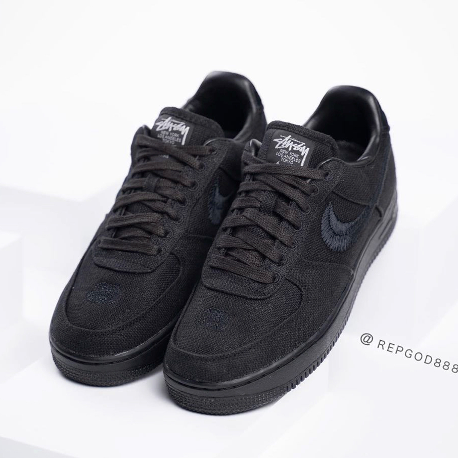 sneaker_wars's tweet photo. 【リーク】ステューシー × ナイキ エアフォース 1 ロー 全2色
⇒https://t.co/VvmzBC3MdZ
#sneakerwars #スニーカー #ナイキ https://t.co/vo91xyupbX