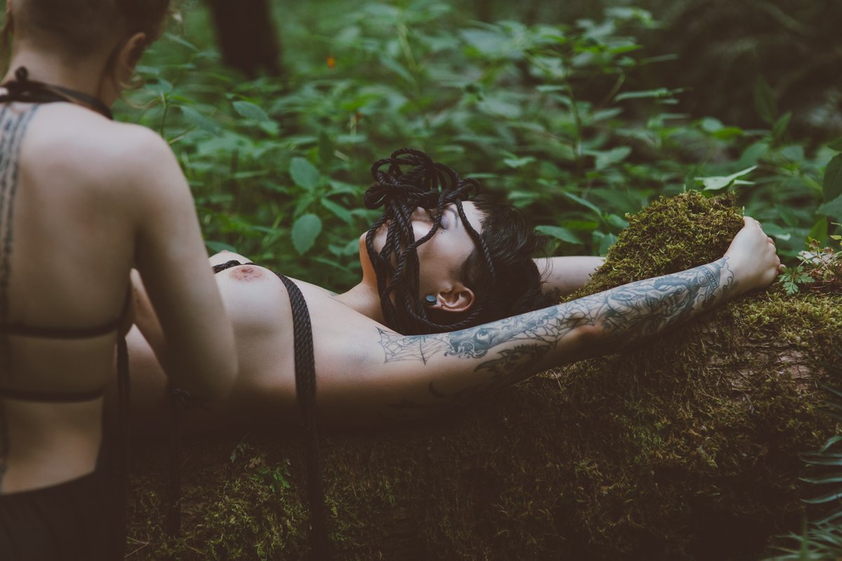 CorwinPrescott's tweet photo. I find so much joy in capturing what unfolds whenever @chuckfaerie is around.  This scene with them and @otherworldly666 had so many amazing moments and I relish every struggle to tell their story.

https://t.co/vU0jb5281a https://t.co/UfHplkx9ZJ