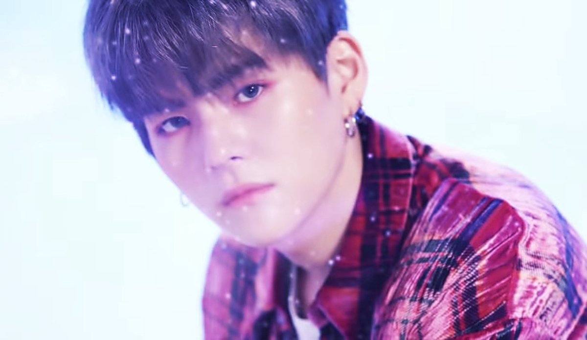 YoshinoriPH's tweet photo. [PIC] 200907

#TREASURE ‘THE FIRST STEP : CHAPTER TWO’ CONCEPT VIDEO

2nd SINGLE ALBUM ‘THE FIRST STEP : CHAPTER TWO’
✅2020.09.18

🎬YouTube : https://t.co/4jW6D52xFF 
📺NAVER TV : https://t.co/JM8Xxw5NRL

#트레저 #2ndSINGLEALBUM
#THEFIRSTSTEP_CHAPTERTWO #CONCEPT_VIDEO #YOSHI https://t.co/pqXNJhTq0l