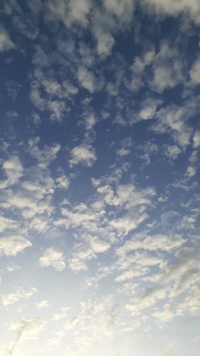 iamneelansiva's tweet photo. Circumstances are like #passing_clouds 😊☺☺ https://t.co/DeedRNbrzR