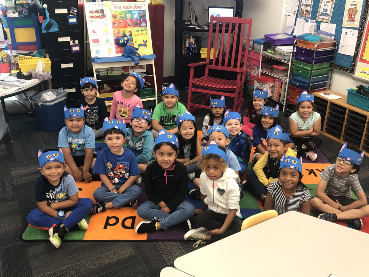 DawnWoolley5's tweet photo. I want to wish this amazing group of now first graders a wonderful first day of first grade!! I will miss you but you are ready to show everyone how kind, smart, and adventurous you are๐. @CESMiniCougars #mpcswow https://t.co/00axzrd7wQ