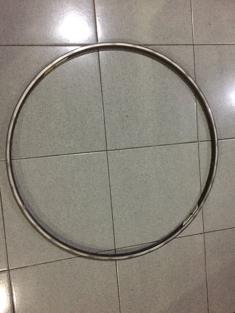 bono_hs's tweet photo. WTS Rims CAMPAGNOLO OMEGA strada hardox 700c Italy tubular vintage. Jakarta Timur 081285229641/dm #fnfjb https://t.co/fJGiL7iIOx