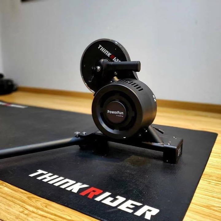 vicsportsafers's tweet photo. Diviértete entrenando en casa!! 😆
No importa meteo 🌦️⛈️❄️
Pedalea a fondo con tú #rodillo #ThinkRiderX7
Conexión total o #bluetooth a tus dispositivos 📱🖥️📺
#ciclismo 🚴🚴♂️
https://t.co/a1jZwzREoZ https://t.co/bNaKh8oUd1