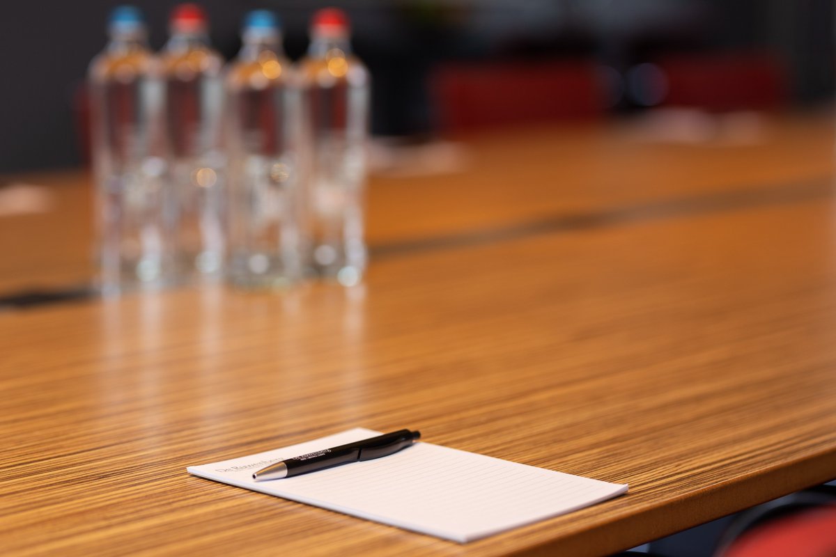 KOM VERGADEREN | Pak na de vakantie de pen weer in de hand voor een succesvolle (coronaproof) vergadering met uw team. Benieuwd naar onze talrijke mogelijkheden? 
Check Ruwenberg.nl/meetings   
#congrescentrum #trainingslocatie #congreslocatie #conferentiehotel #vergaderlocatie
