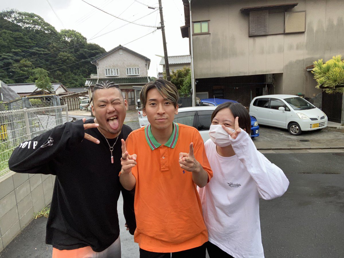 machin0104's tweet photo. INTRODUCTION
#いいかどうかまず聞いてみな
沢山の御来場ありがとうございました🙇
1時間のロングLIVEでHAWKER9をますます好きになってくれたイベントになったんやないかなーとおもいます😌

また次回は広島.尾道からLu-LARさんをお呼びしてのイベントになりますので
お楽しみ🙇😏 https://t.co/HWHMKQemnJ