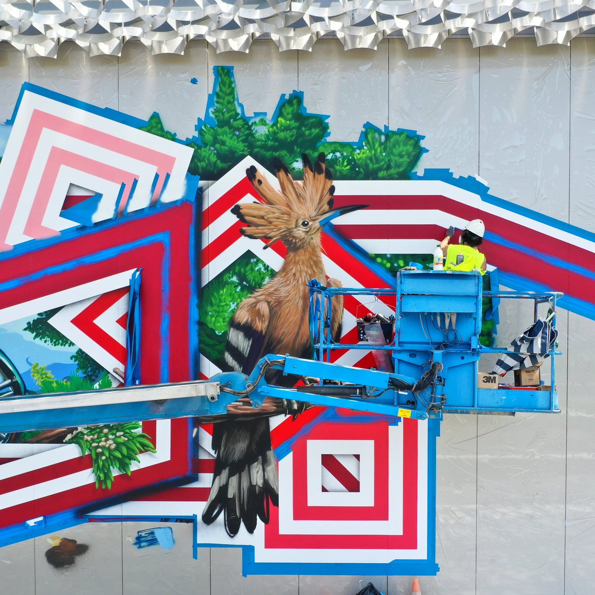 🇬🇧 This summer has been pretty hectic 👌 Stay tuned, there is a lot more to come! Realism by Braga Last1 🤙🍭
A très vite pour la suite 🤘🌈
Project for Steel curated by Agence Soarty and <a href="/LAGparis/">LesAteliersDuGraff</a> 👷‍♂️
📷 Julien Sultan Fournier
#TimZdey
#StreetArt #birdwatching