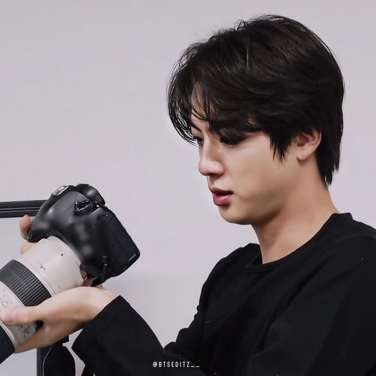 takes ur pics