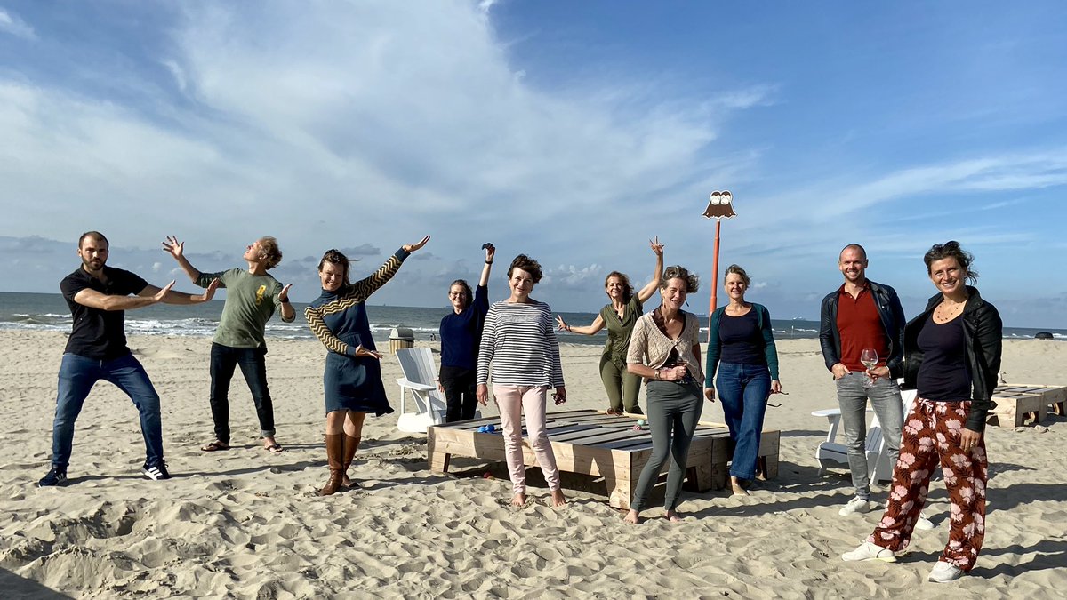 Wat is nu jouw grootste les bij online modereren? Hoe kan je klanten nu ‘t beste helpen met een script? En wat is er nu echt anders dan bij live events?

Sinds lange tijd kwamen leden van <a href="/GoedeDagVzitter/">GoedeDagVoorzitters</a> weer bij elkaar: een doorgewaaid en geïnspireerd weerzien!

#dagvoorzitter