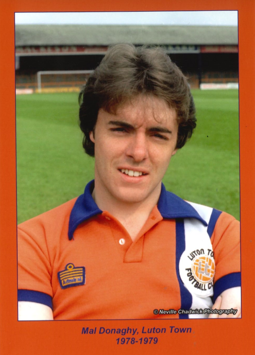 Kitman_Phil's tweet photo. #TheyPlayedForDavidPleat '1978-86' @LutonTown
Show me a better pair of defenders found outside of the English Football League
Two more colour shots from the original photographer at the 1978-79 pre-season photo shoot
#MalDonaghy and #KirkStephens
Copyright @NevilleChadwick https://t.co/pb0oDIrhNG