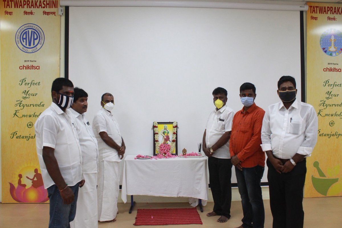 DrLMurugan's tweet photo. படைத்தளபதி மாவீரன் சுந்தரலிங்கனார் அவரது நினைவு நாளை ஒட்டி திருவுருவ படத்திற்கு மரியாதை செலுத்தின போது. கோவை வடக்கு மாவட்ட தலைவர் ஜெகநாதன் , சிறுபான்மையினர் அணி மாநில பொதுச் செயலாளர் ஜான்சன் மற��றும் மாவட்ட நிர்வாகிகள் உடனிருந்தனர். https://t.co/2EzC0qkcYK