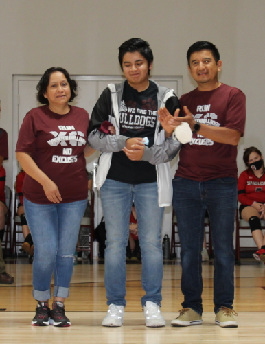 wheatonbulldogs's tweet photo. WHS Senior Volleyball & Cross Country have also been recognized for 2020! We are pleased to honor these athletes as they embark on their final high school seasons! Pictured are: Madison, Giovanna & Hector. #WHSDogs https://t.co/41CKqfokFI