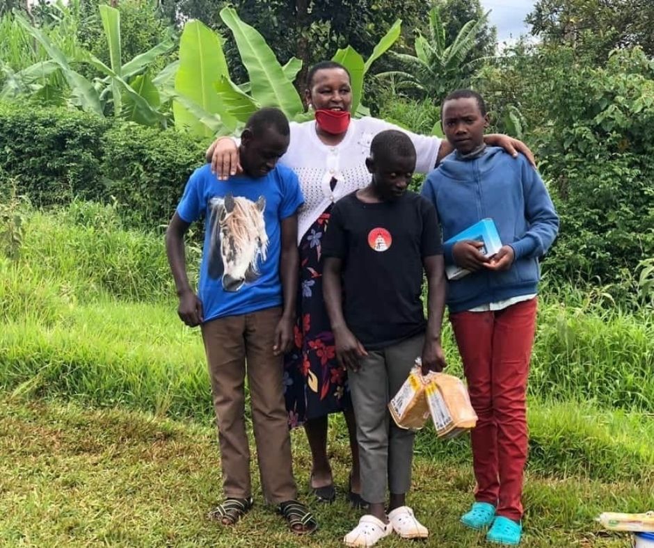 CMOutreach's tweet photo. Covid-19 is a WORLDWIDE pandemic. People in Africa are reacting the same way that we are here in the US: by closing down.

BUT Margaret, founder of Cheerful Special Home in Kenya doesn't want her students to feel forgotten so she has been doing home visits! 
#kenya #community https://t.co/CmTiYIGHWr