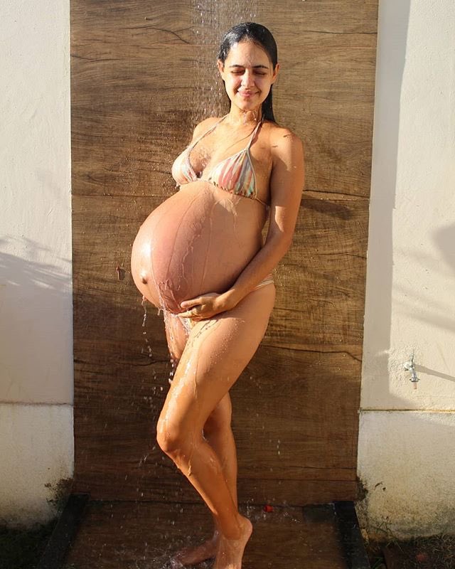 Tgirl outdoor first time preggo