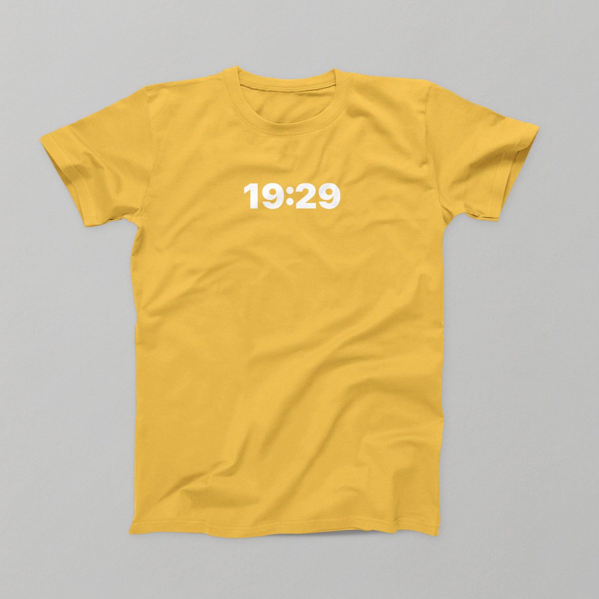 GoDesignMinimal's tweet photo. Time to roar! Check out the new collection for both men and women on https://t.co/4YLA9TgmeV https://t.co/Ao0dzYHSsW