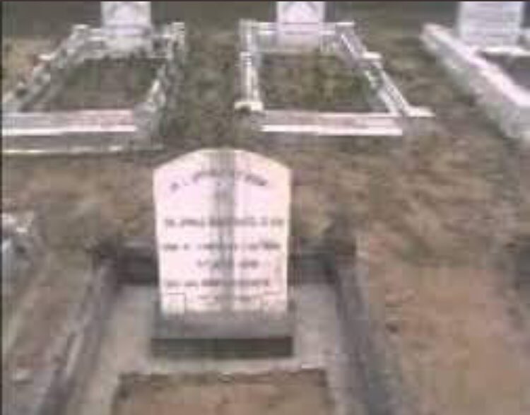 PunitKyamsaria's tweet photo. आज इंदिरा गांधी के पति, राजीव गांधी के पिता, सोनिया के ससुर, राहुल प्रियंका के दादा
फिरोज़ खान की पुण्यतिथि है
#congressio उनकी कब्र पर फूल चढ़ाने नहीं जाओगे ? @SuhasBhagatBJP @chshekharbjp @Babusurej @jabbar_singh_ @RSS_SATISHKUMAR https://t.co/cYfVaFQ42E