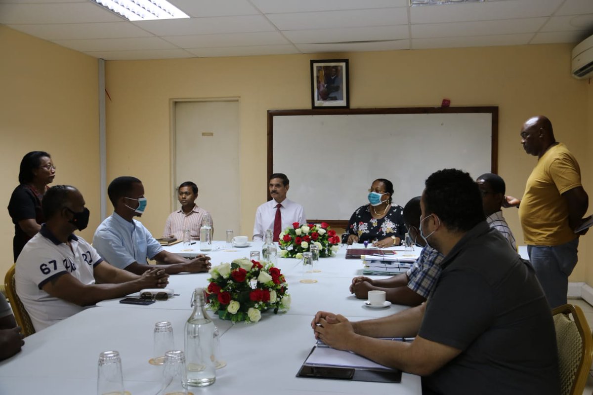 hci_seychelles's tweet image. HC Gen Suhag witnessed the signing of award of contracts for 5 High Impact Community Development Projects funded by Indian Grants in Seychelles. Implemented by Ministry of Local Govt, these projects will be a lifeline for Seselwa Community. Projects to complete by Dec-20 
#HICDP
