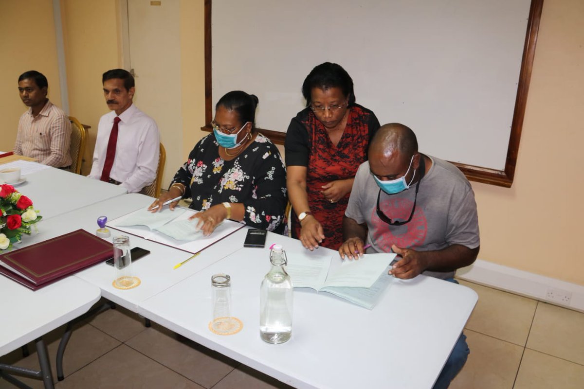 hci_seychelles's tweet image. HC Gen Suhag witnessed the signing of award of contracts for 5 High Impact Community Development Projects funded by Indian Grants in Seychelles. Implemented by Ministry of Local Govt, these projects will be a lifeline for Seselwa Community. Projects to complete by Dec-20 
#HICDP