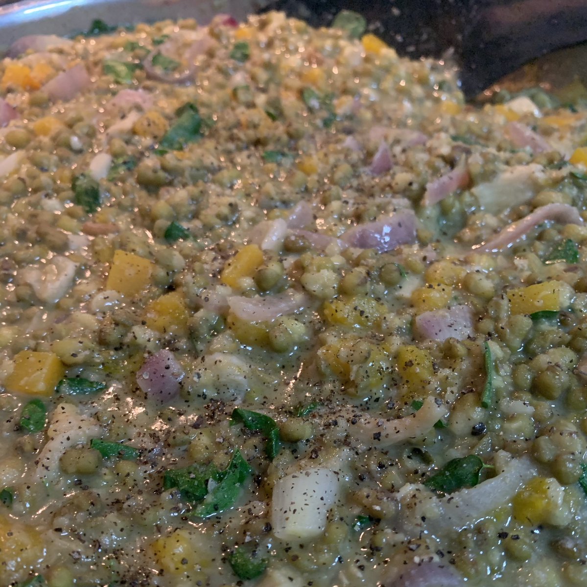 TheIzzySeries's tweet photo. Cooked Ginataang Monggo for lunch today and had my mum taste it. Apparently it was missing something... MSG 😅🤷🏻♀️ #AsianHousehold #Ajinomoto #YesMa https://t.co/7b4SDaB9zU