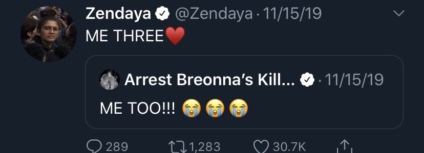 Zendaya using the wrong heart emoji a thread: