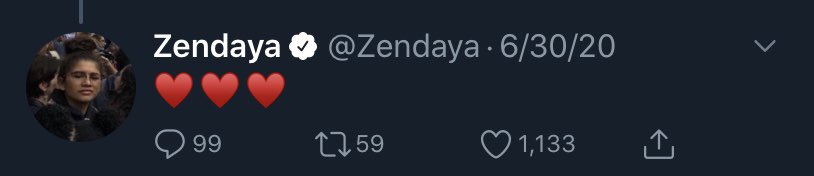 Zendaya using the wrong heart emoji a thread: