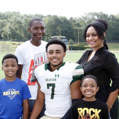 bysheera's tweet photo. #NewProfilePic https://t.co/TMI0V5UP19