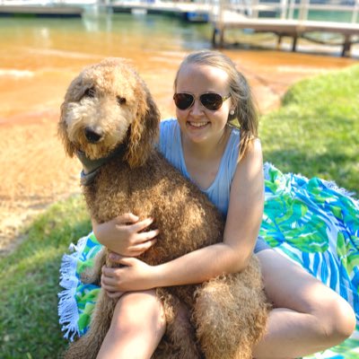 Alayna00955959's tweet photo. Lake days with my girl https://t.co/JHmmfHyF7u